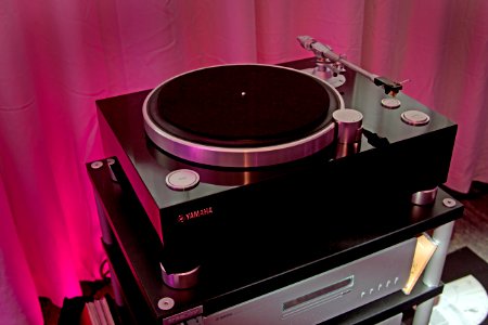 'I Ear' Audio Show 2019 31 Yamaha Turntable and Jelco tonearm photo