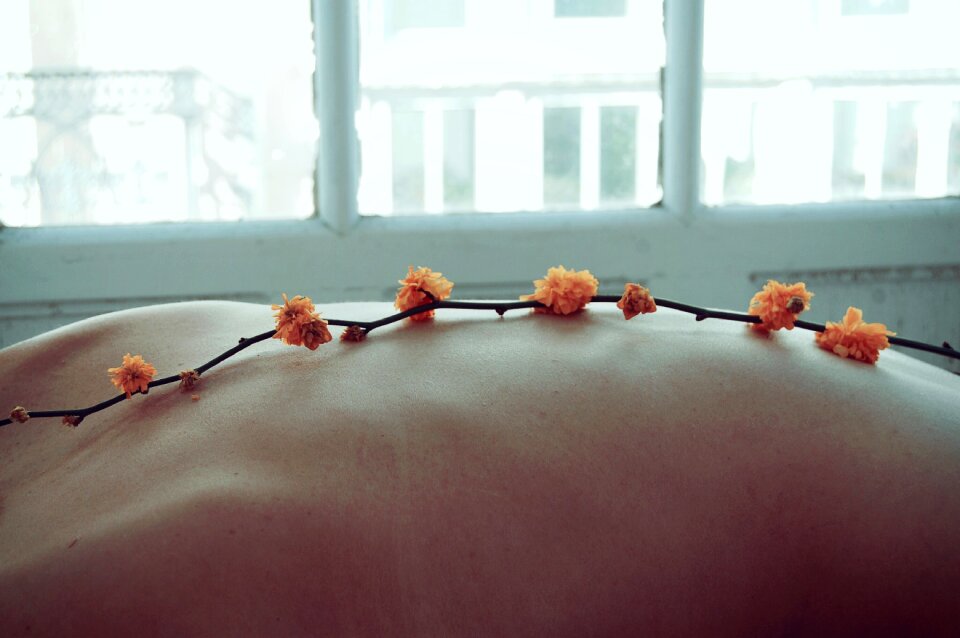 Body flowers art