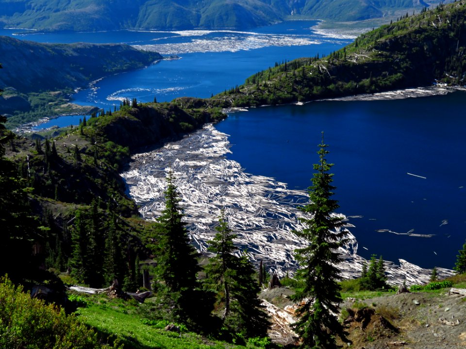 St. Helens Lake at Mt. Margaret Backcountry in WA
