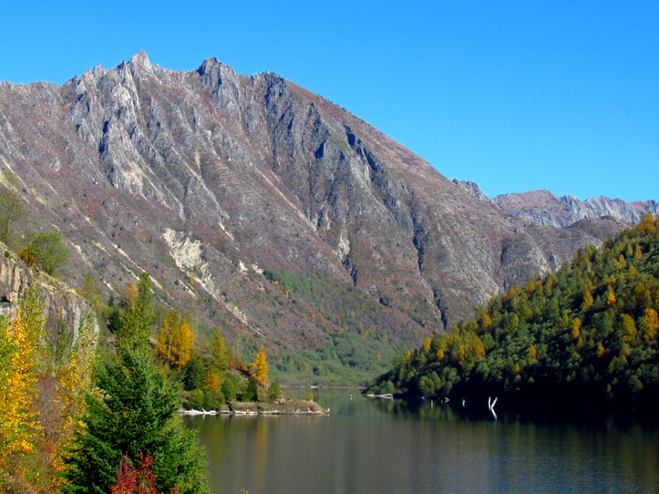 Coldwater Lake Loop Trail in WA