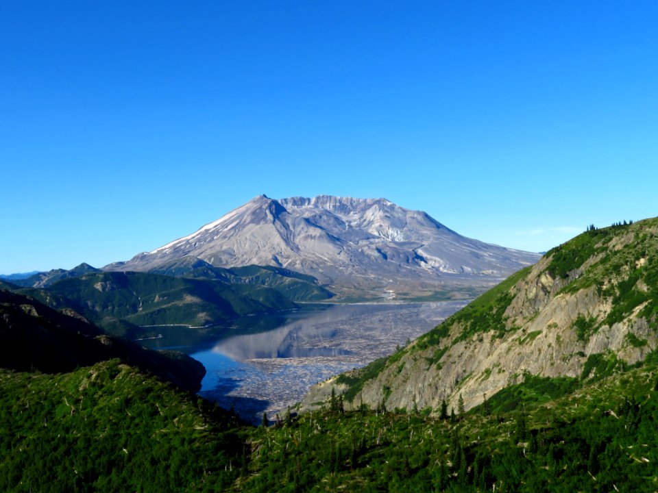 Spirit Lake at Norway Pass in WA