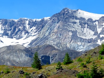 Loowit Falls Hike at Mt. St. Helens NM in Washington
