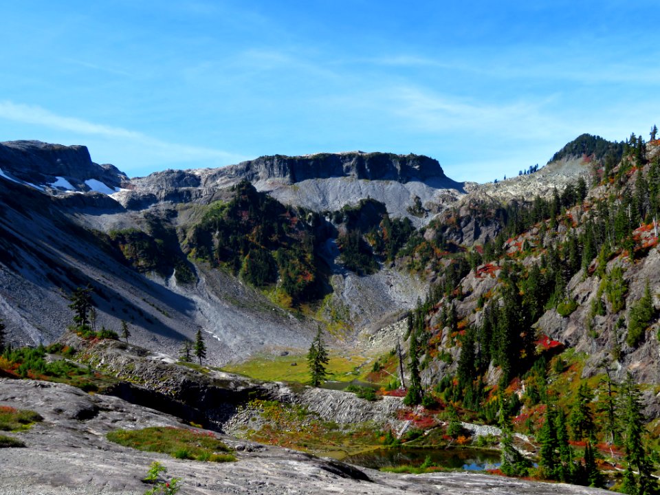 Autumn at Artist Point in WA photo