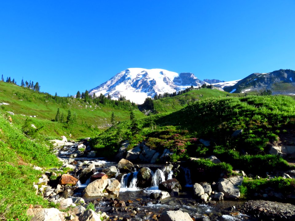 Myrtle Falls at Mt. Rainier NP in WA