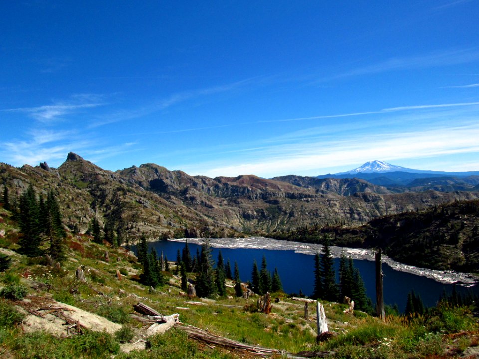 St. Helens Lake at Mt. Margaret Backcountry in WA