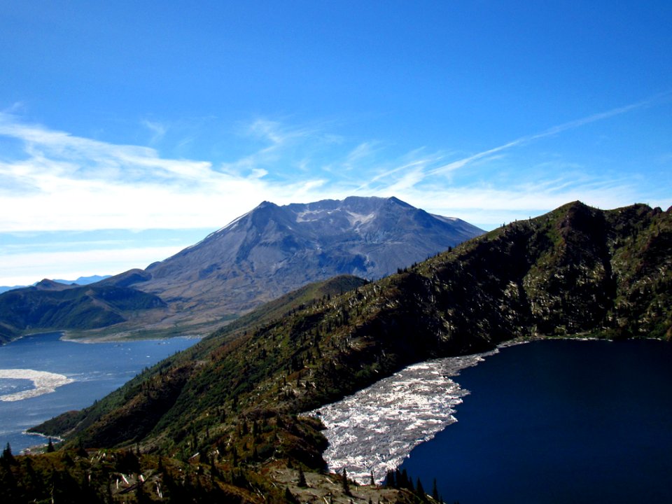 Spirit Lake and St. Helens Lake at Mt. Margaret Backcountry in WA