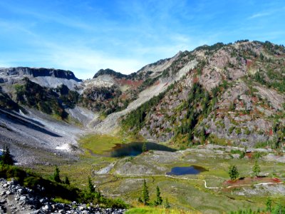 Autumn at Artist Point in WA photo