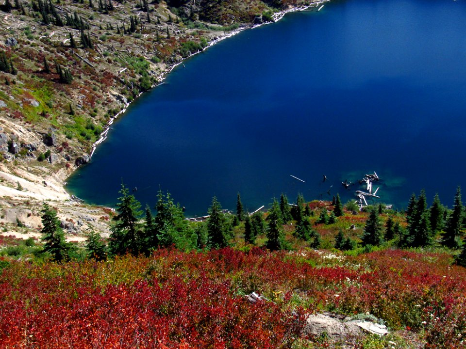 St. Helens Lake at Mt. Margaret Backcountry in WA