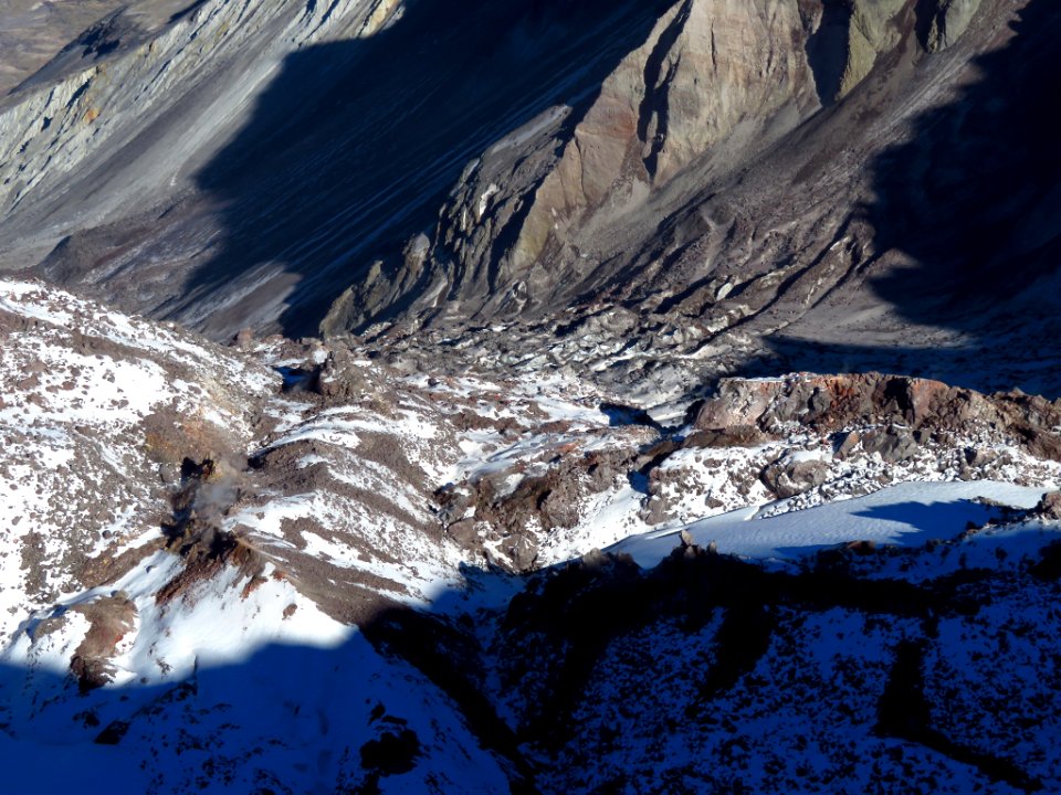 Mt. St. Helens Summit Trail in WA