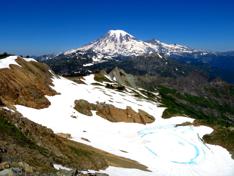 Mt. Rainier on Tatoosh Peak Trail in WA