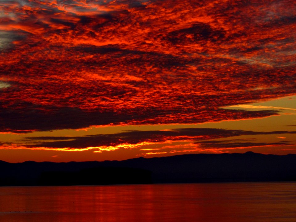 Sunrise at Columbia River
