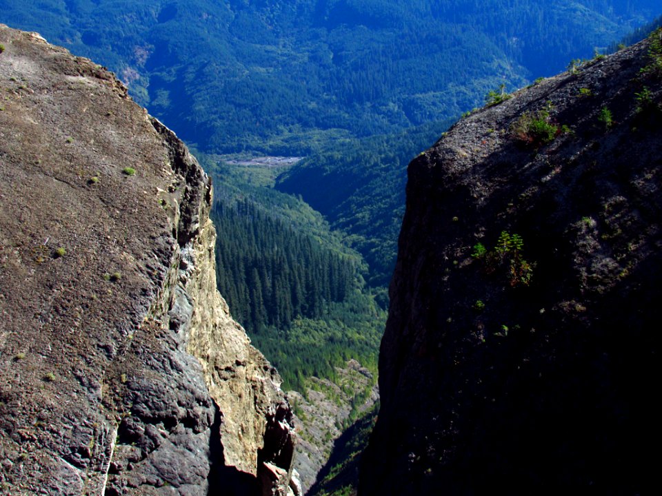 Ape Canyon Trail in WA