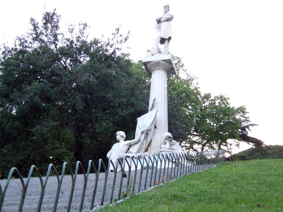 Mazzini-Genova-Liguria-Italy - Creative Commons by gnuckx