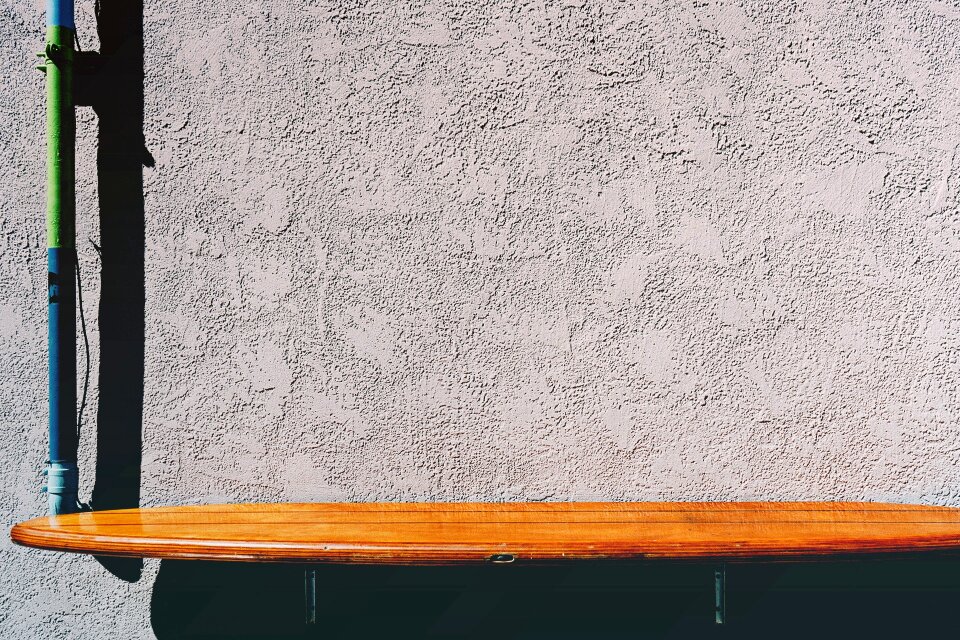 Table concrete wall