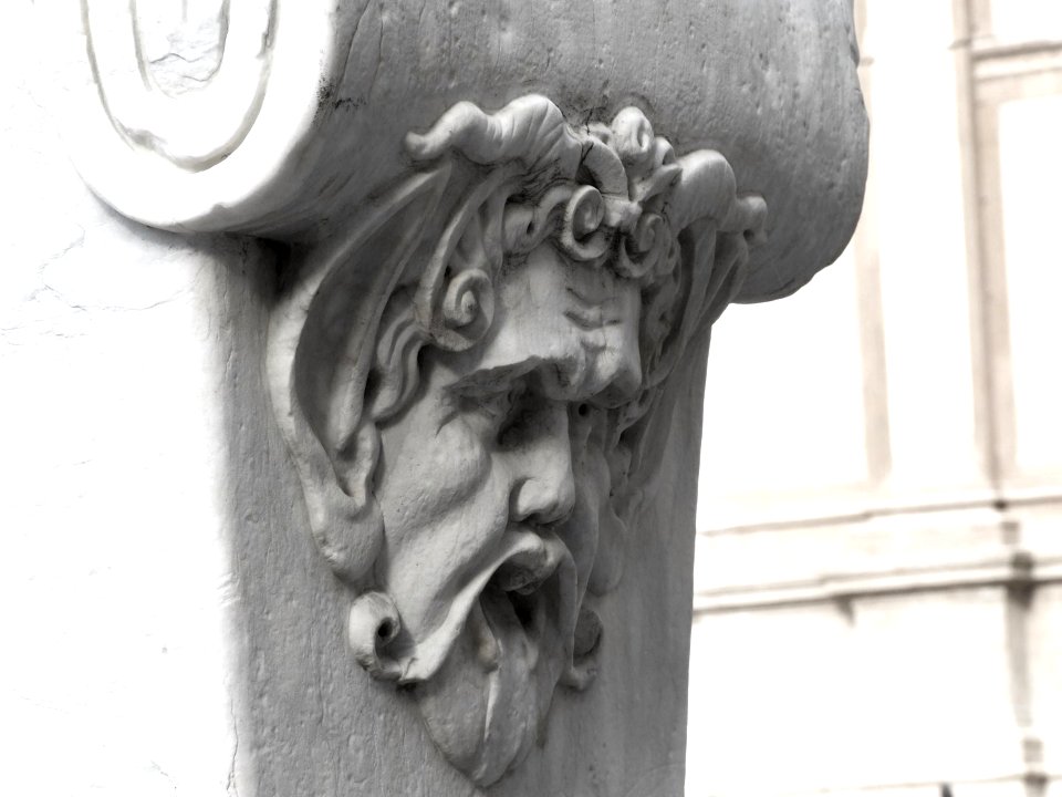 Fontana della Vergogna-Palermo-Sicily-Italy - Creative Commons by gnuckx