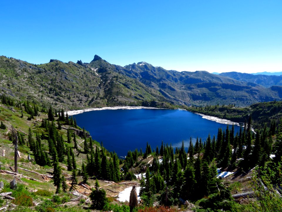 St. Helens Lake at Mt. Margaret Backcountry in WA