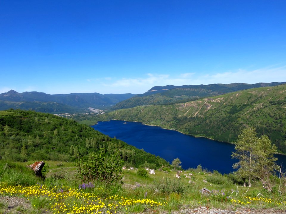 Coldwater Lake Trail at Mt. St. Helens NM in Washington