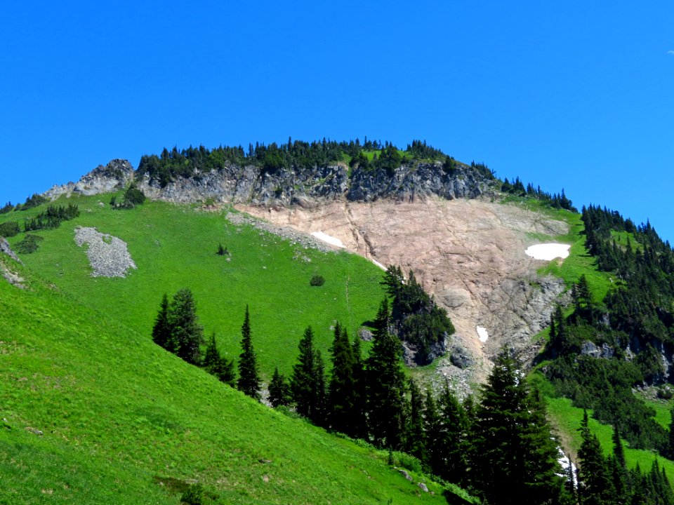 Tatoosh Peak Trail in WA