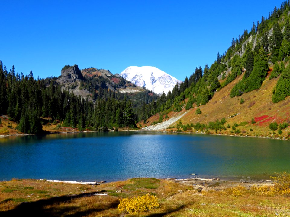 Tatoosh Lakes at Tatoosh Ridge in WA