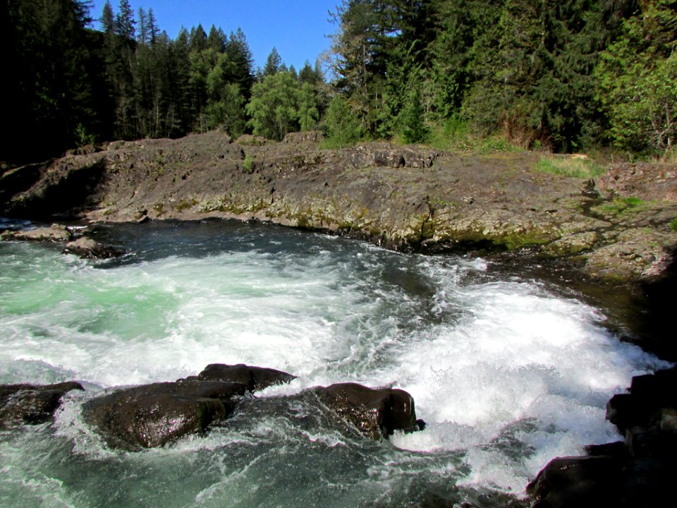 Lucia Falls Park at Lewis River in WA