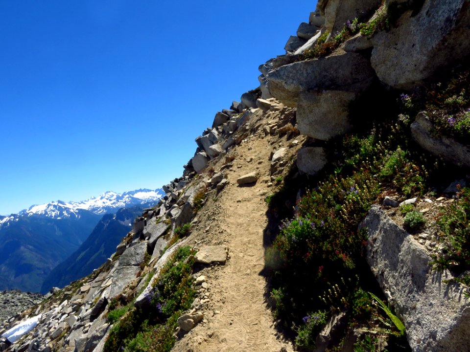 Hidden Lake Trail at North Cascades NP in WA