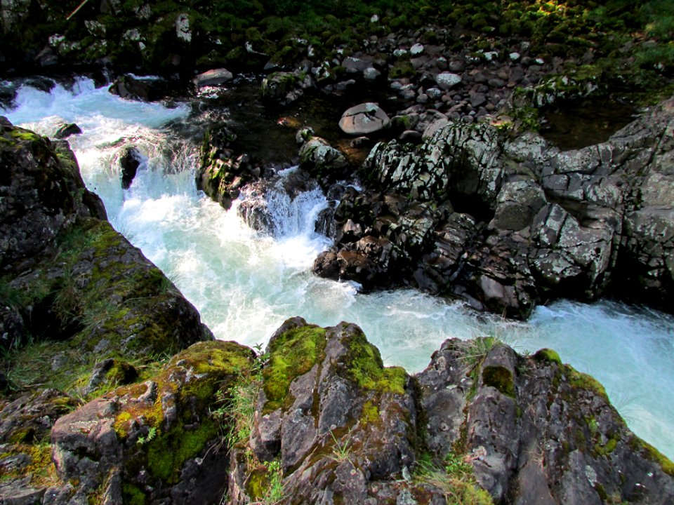 Lucia Falls Park at Lewis River in WA
