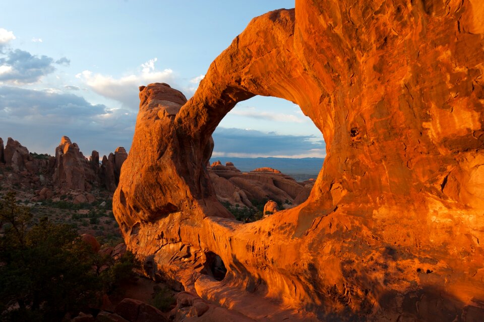 Sandstone nature double o arch