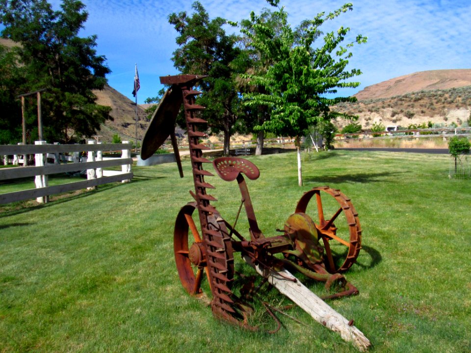 Murtha Ranch at Cottonwood Canyon SP in OR