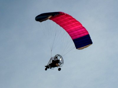 Hang Gliders over the Mississippi River