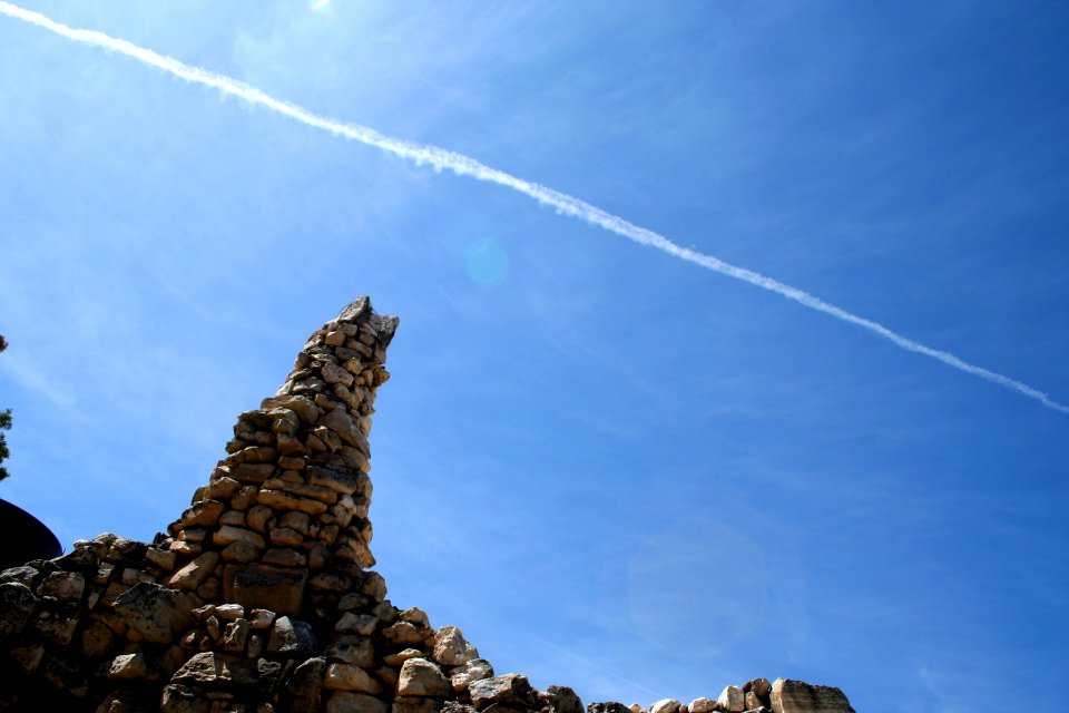 Hermits Contrails