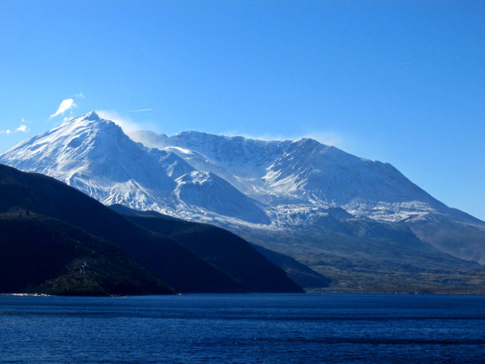 Spirit Lake at Mt. St. Helens NM in WA