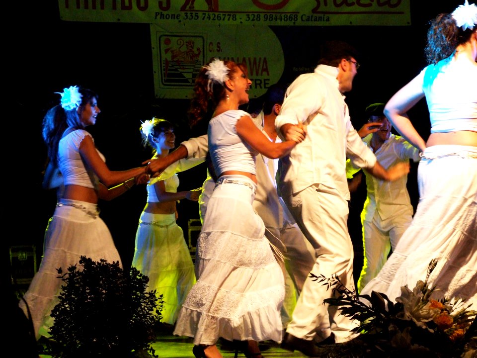 Mambo Dance Tremestieri Etneo Sicilia Italy - Creative Commons by gnuckx