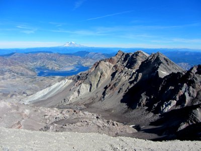 Mt. St. Helens Summit Trail in WA
