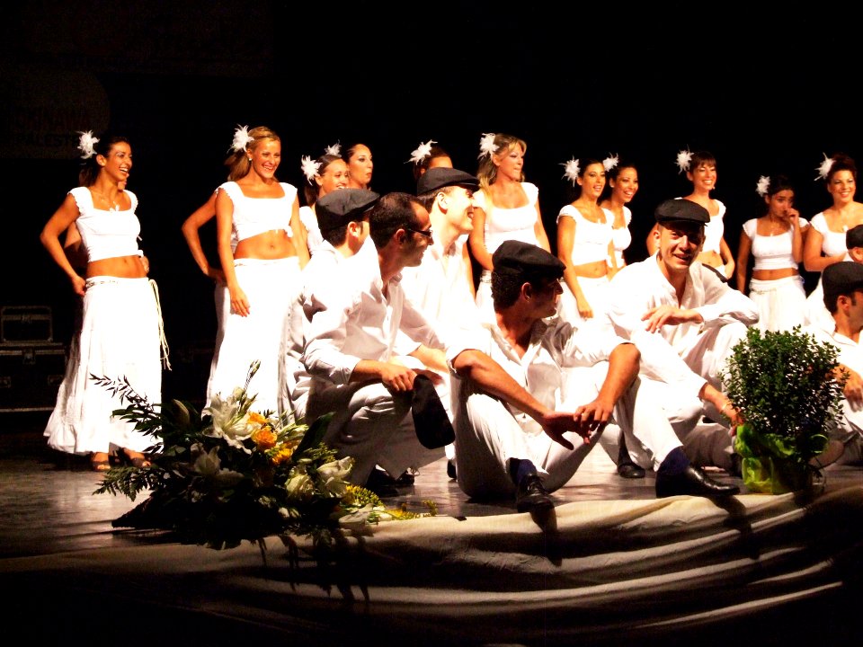 Mambo Dance Tremestieri Etneo Sicilia Italy - Creative Commons by gnuckx