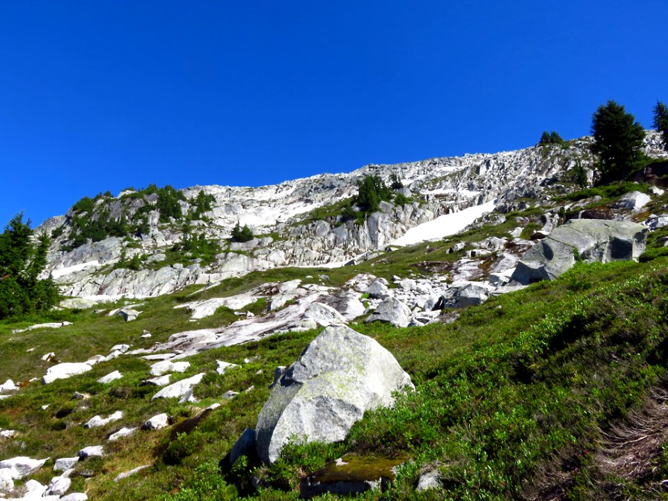Hidden Lake Trail at North Cascades NP in WA