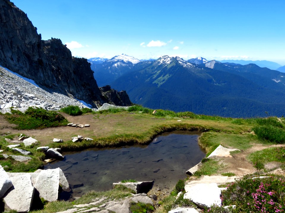 Hidden Lake Trail at North Cascades NP in WA