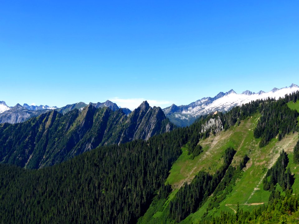 Hidden Lake Trail at North Cascades NP in WA
