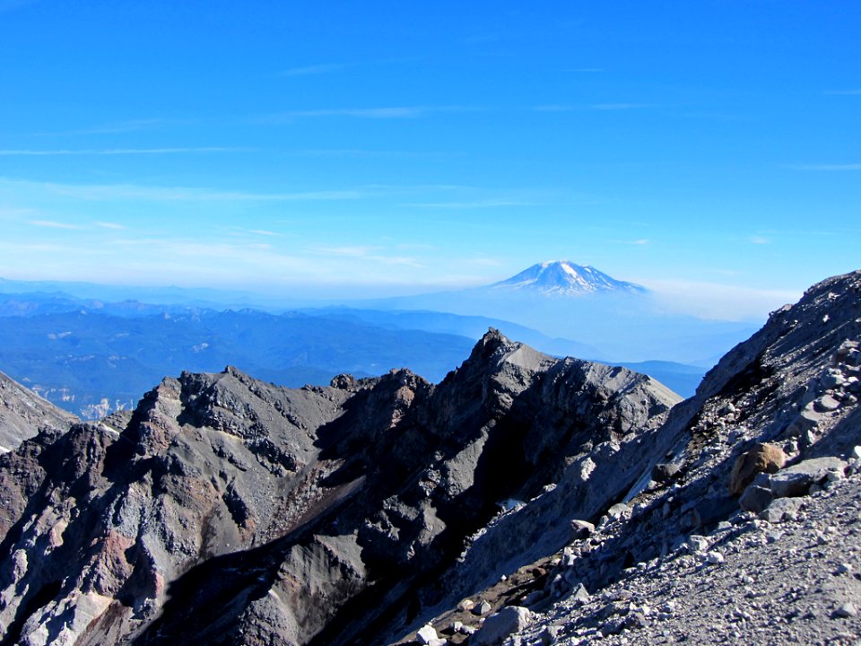 Mt. St. Helens Summit Trail in WA