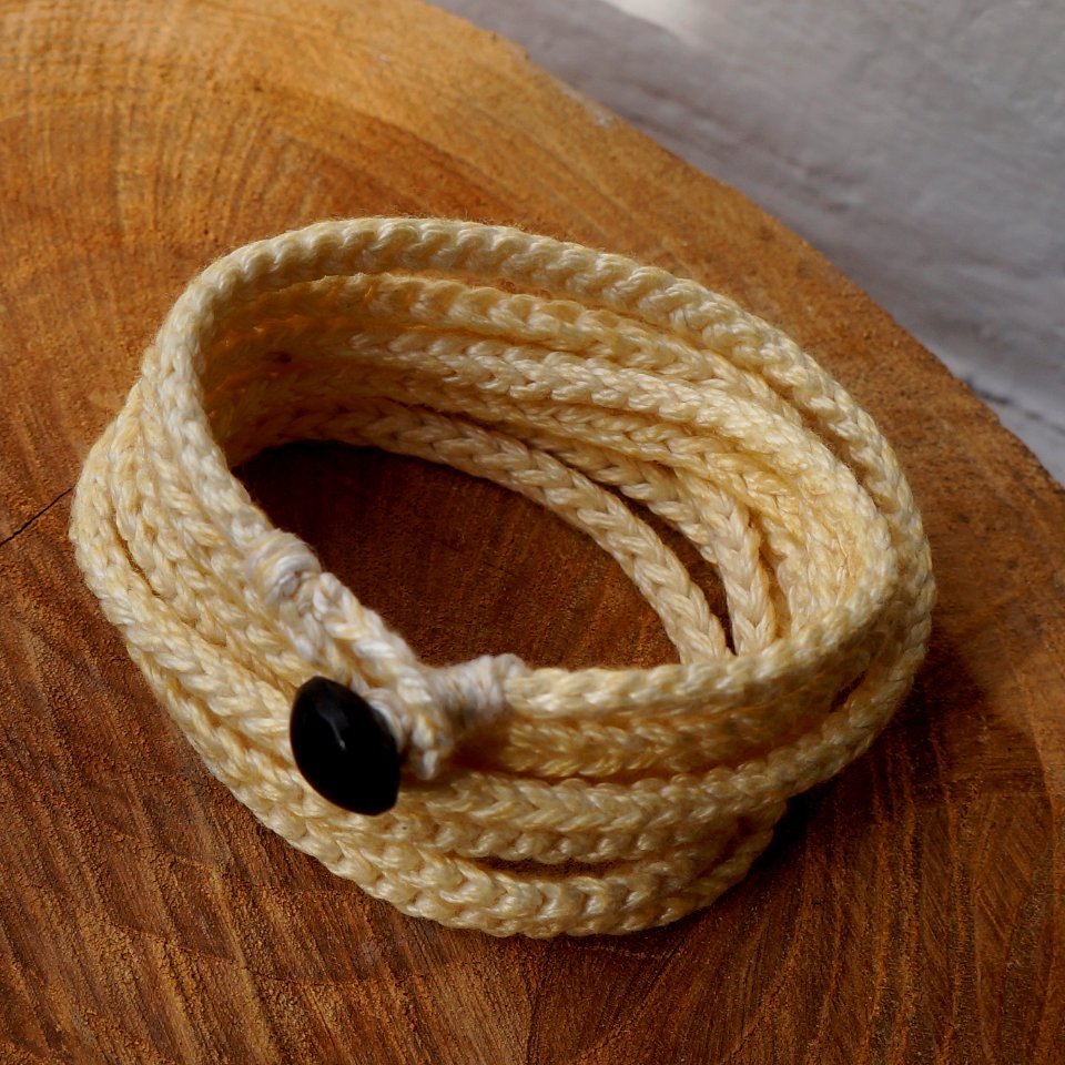 Pulsera(s) tejida(s)