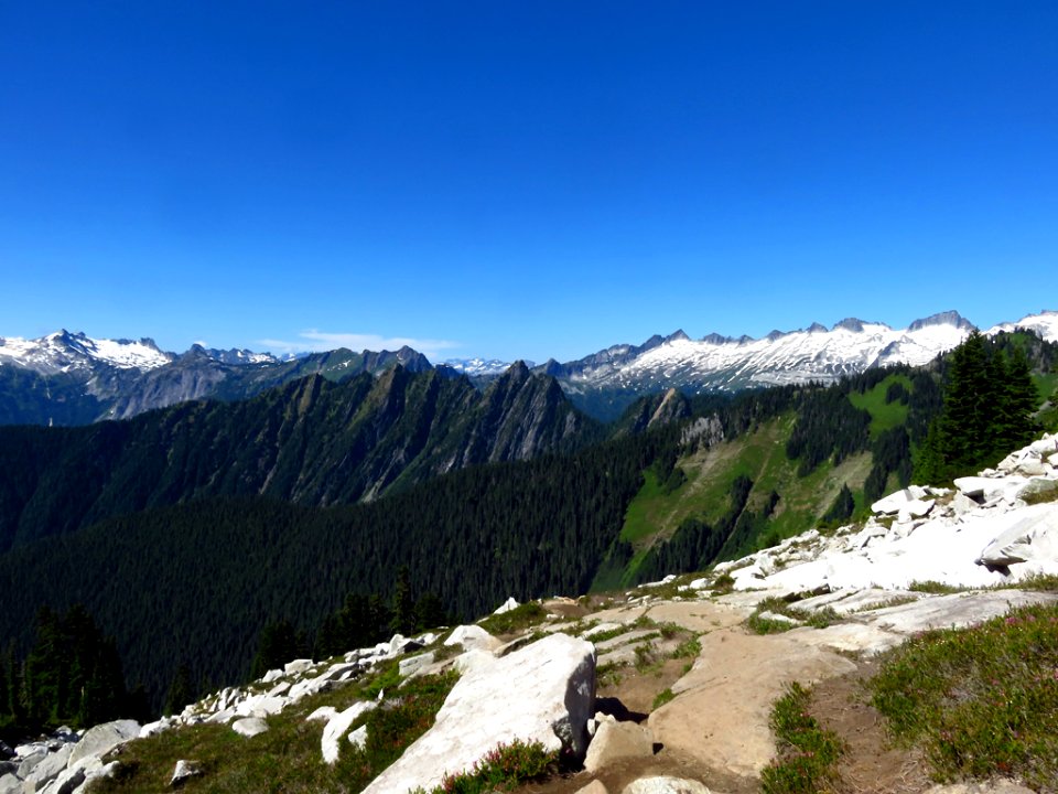 Hidden Lake Trail at North Cascades NP in WA