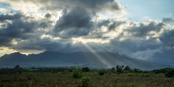 Hawaii mountains sun photo