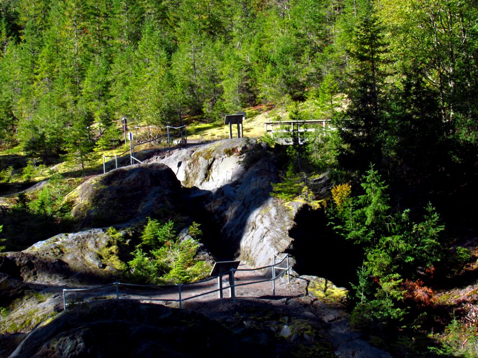 Lava Canyon Trail in WA