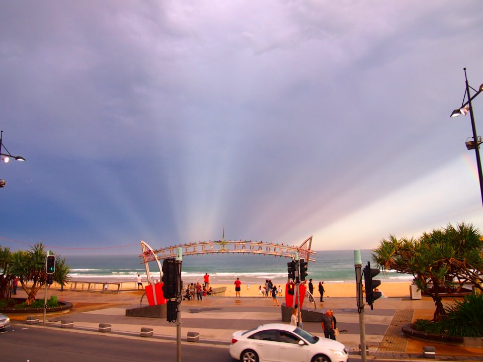 Surfers Paradise Auora