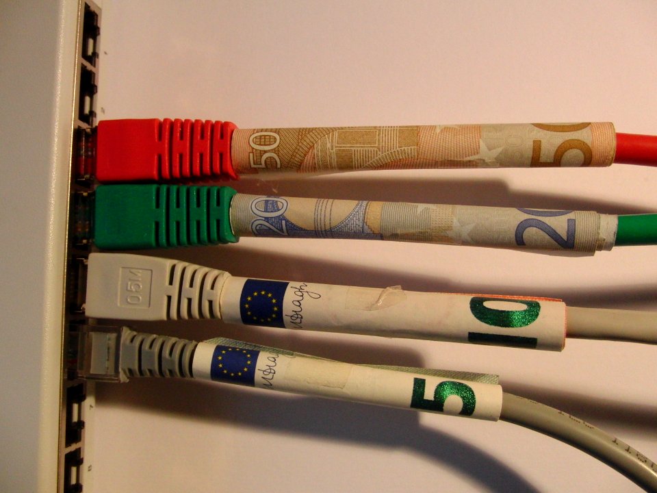 Netz - Switch und Geld