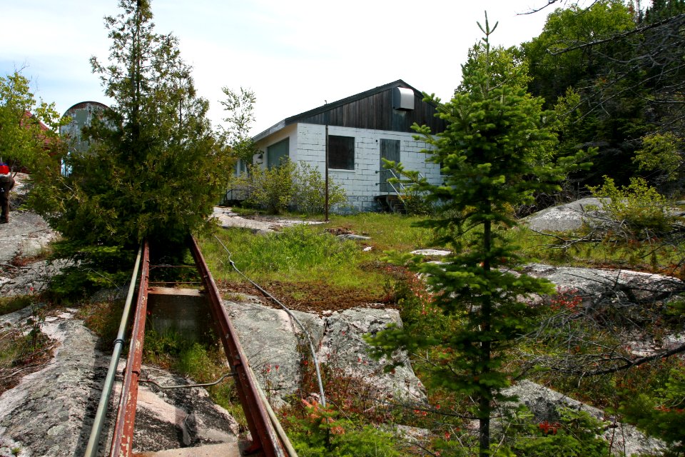 Harbor Island tracks