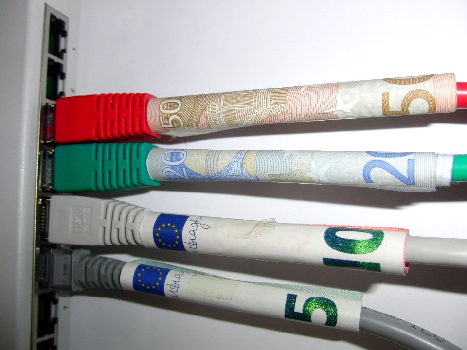 Netz - Switch und Geld