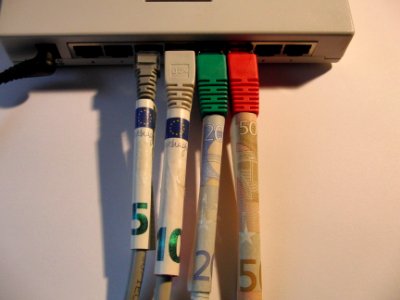 Netz - Switch und Geld photo