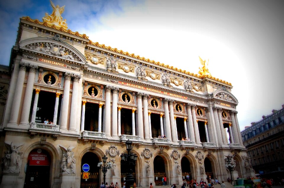 Music france building