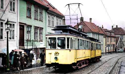 Old tram in Bergen Sandviken 1961. Photographer: Norvall Skreien