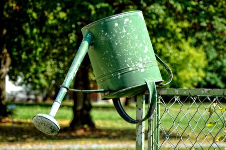 Gardening irrigation pot